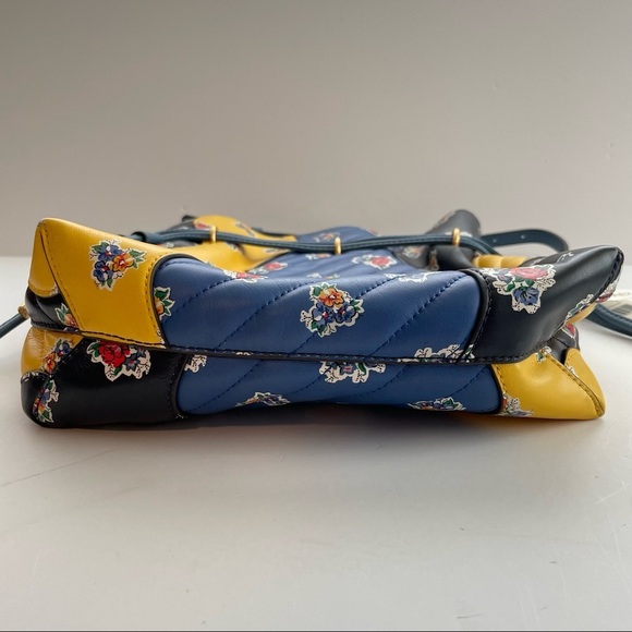 Tory Burch KIRA CHEVRON FLORAL PATCHWORK BUCKET Tea rose bag purse - Picture 4 of 7